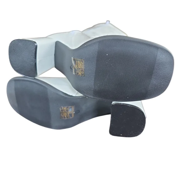 Rubie's White Patent Knee-High Block Heel GoGo Boots - Picture 5 of 11